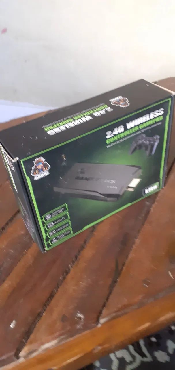 Vc gosta de games retro. Game stock com mais 5 mil jogos já gravados .  100. Reais 