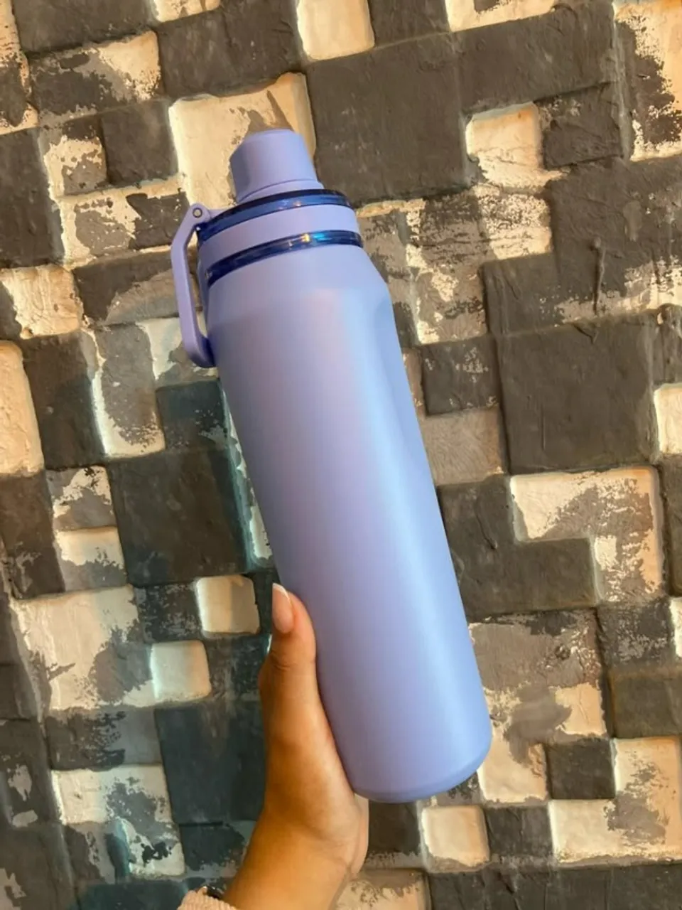 Garrafa térmica 750ml linha premium do modelo Vyta da pacco
