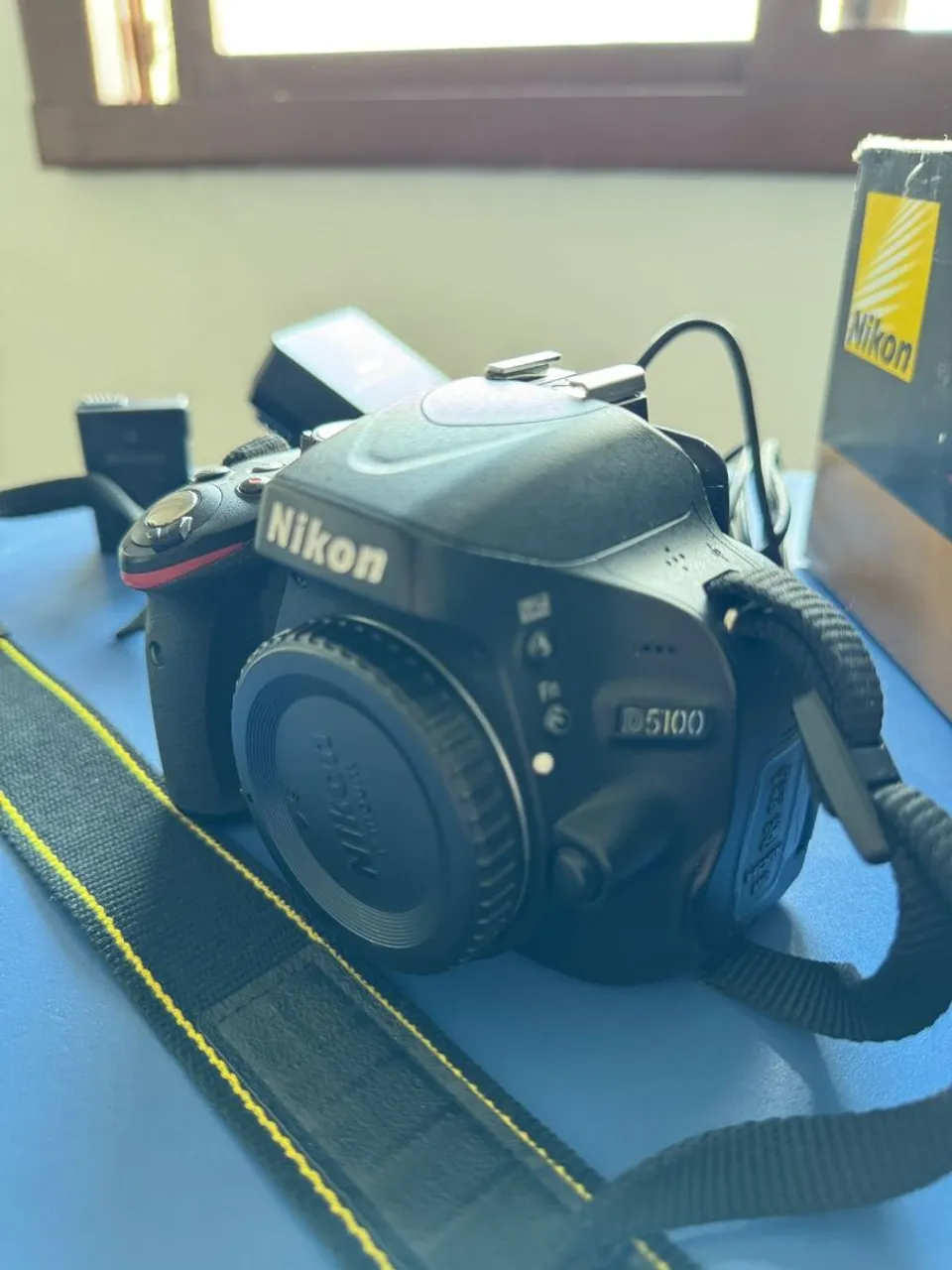 Câmera DSLR Nikon D5100 + Lente 18-55mm + cartão 32gb Classe 10