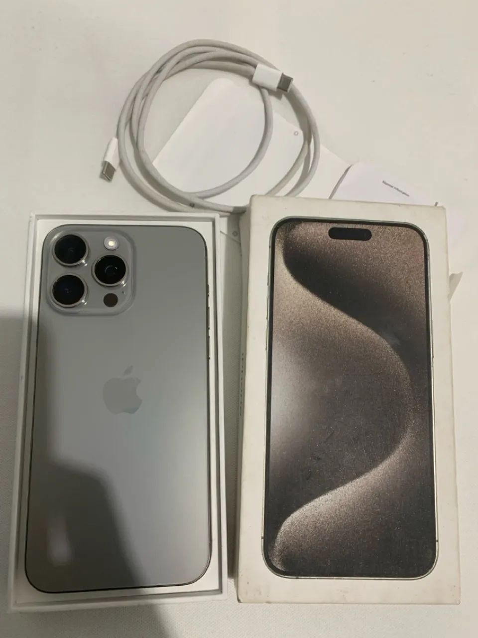 iPhone 15 pro Max - Natural  - Foto 2