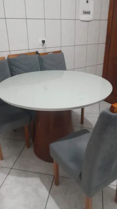 Mesa de Jantar Branca com 4cadeira  - Foto 2