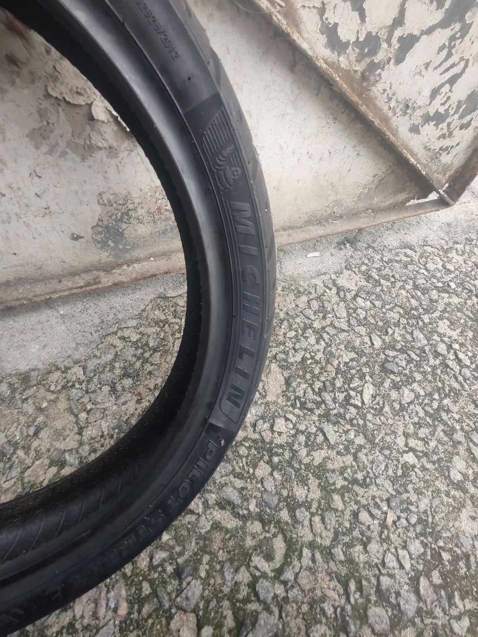 Pneu Michelin Pilot Street 2 110/70 17 - Foto 3