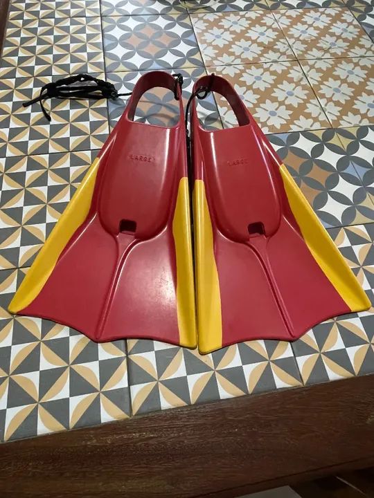 Pé de pato Excell, semi-novo tamanho L - Foto 2