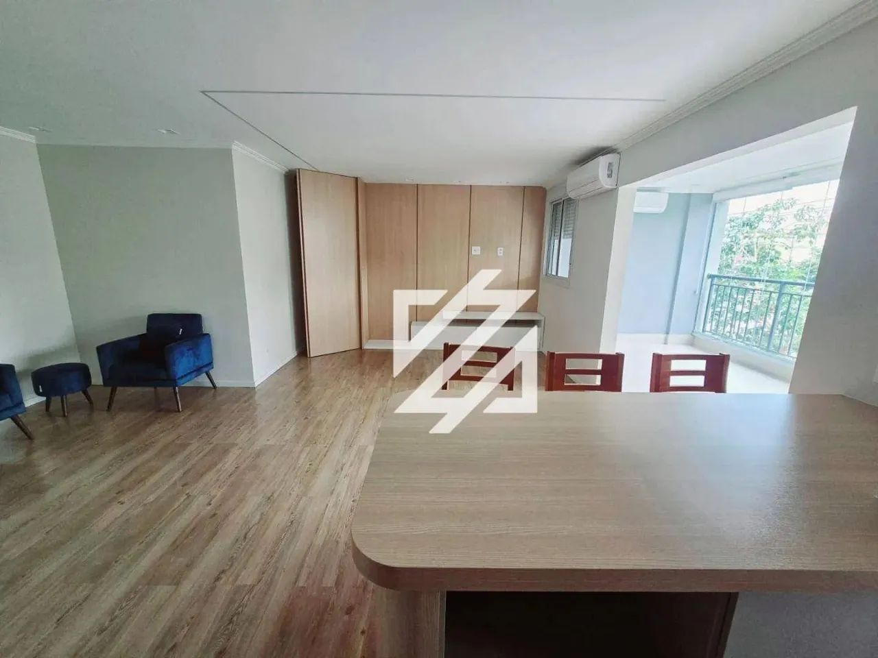 Apartamento espetacular de 108 metros, 3 suítes + 1 lavado. AR condicionado - venda ou alu