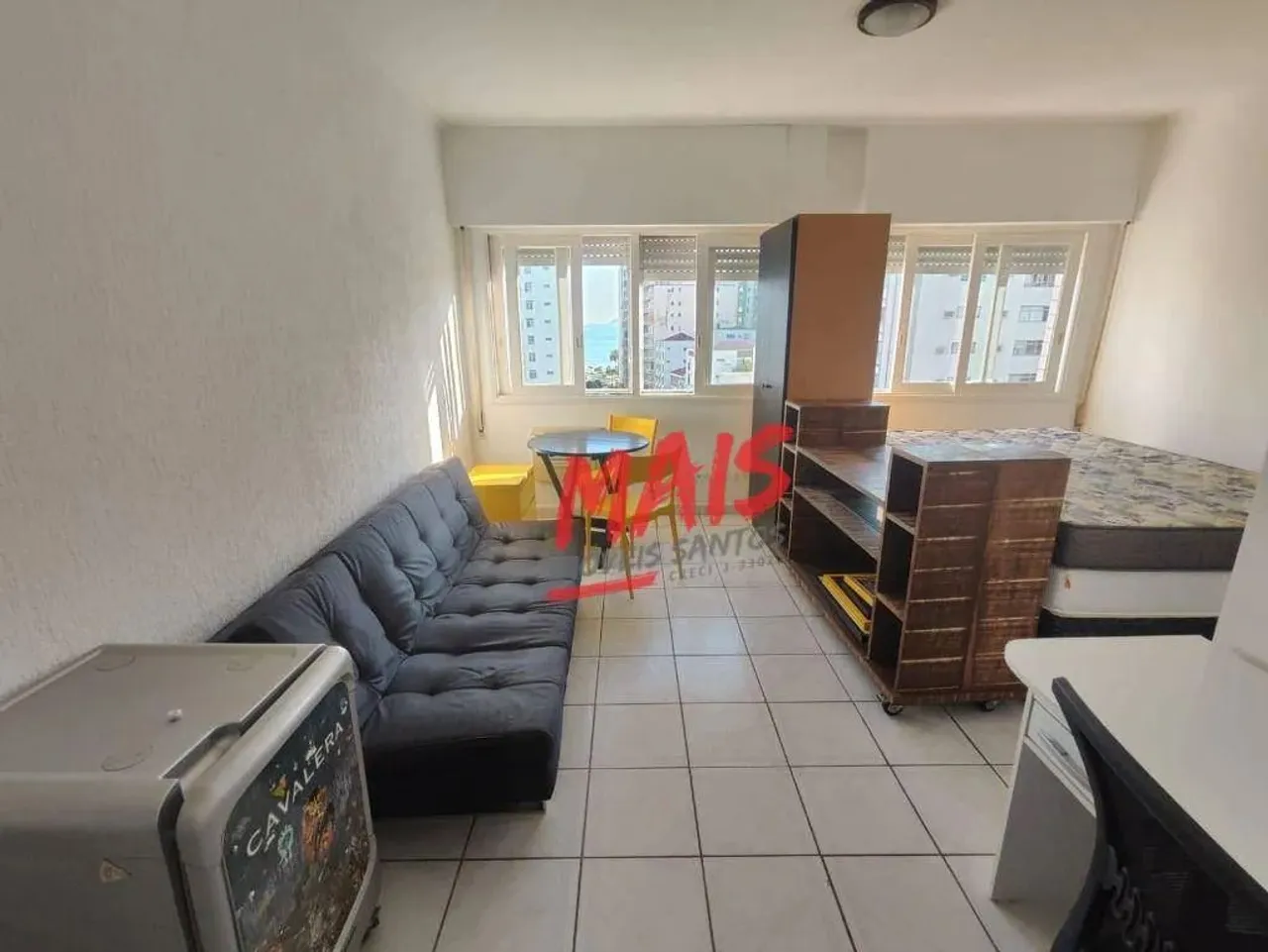 Kitnet mobiliária na quadra da praia, quarto/sala para alugar, 37 m² - Aparecida - Santos/