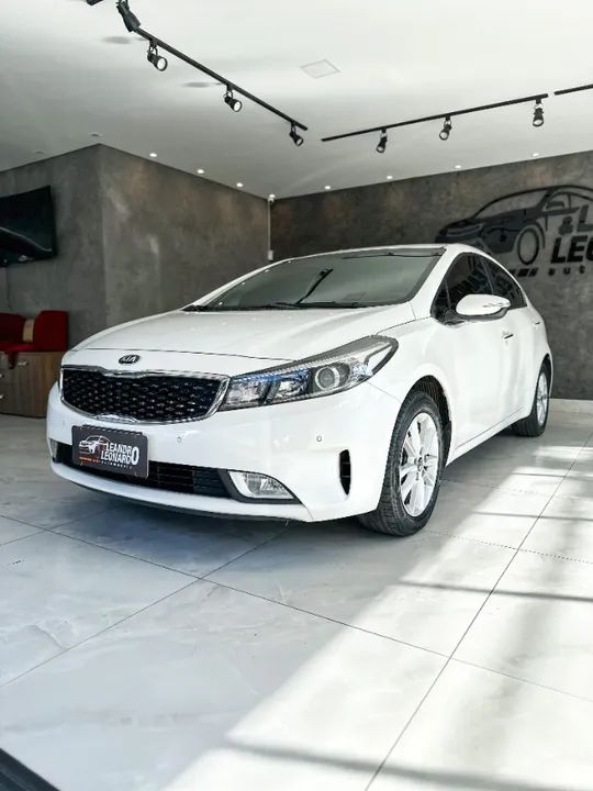 KIA CERATO SX4 - Foto 3