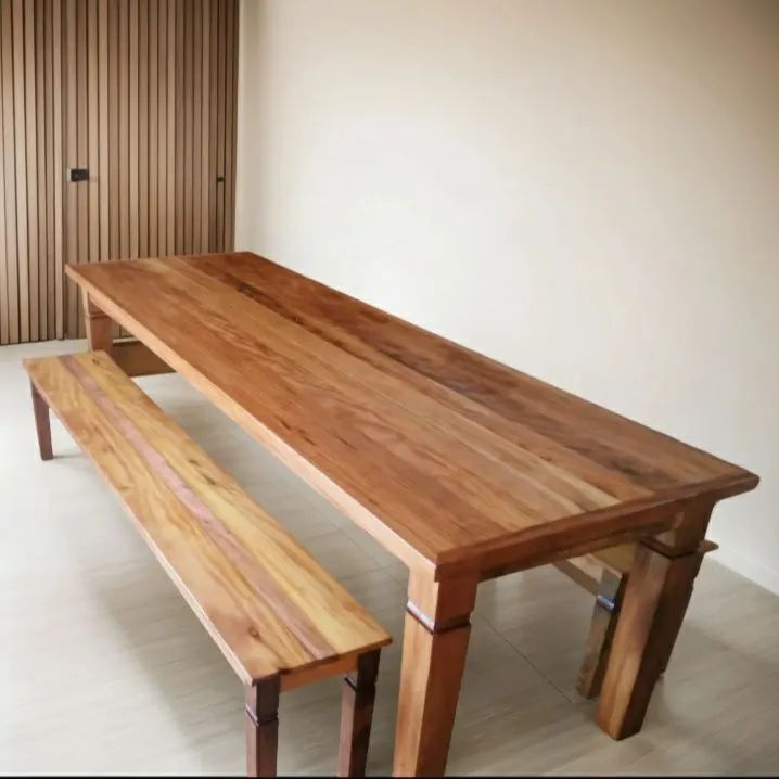 Mesa com 2 bancos 270×90 peroba rosa 