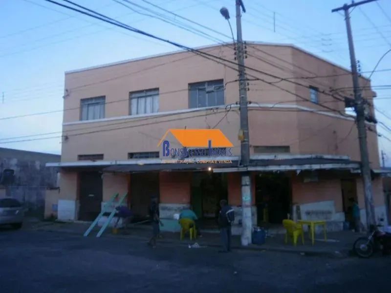 Prédio Comercial em Belo Horizonte, no bairro João Pinheiro, à venda.