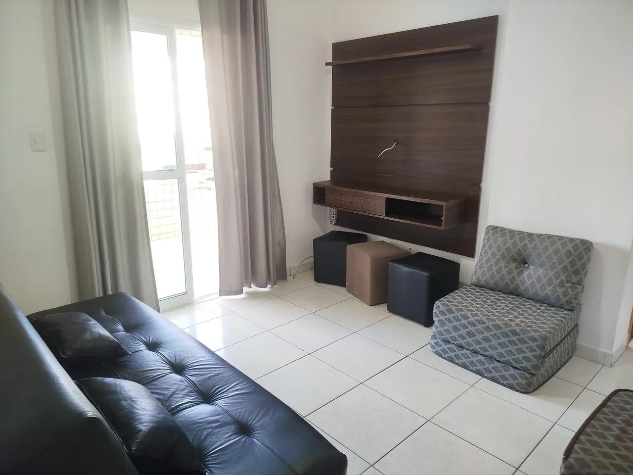 Apartamento para locação na Aviação, Praia Grande-SP: 1 quarto, 1 suíte, 1 sala, 2 banheir