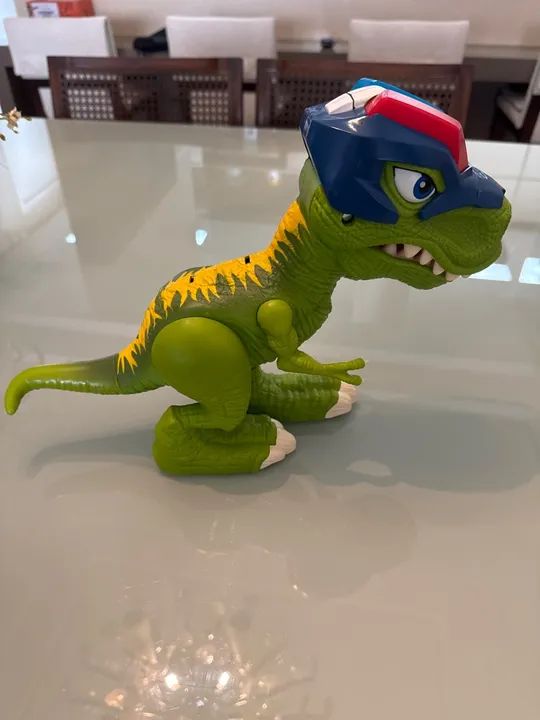 Dinossauro Robô com Som e Luzes