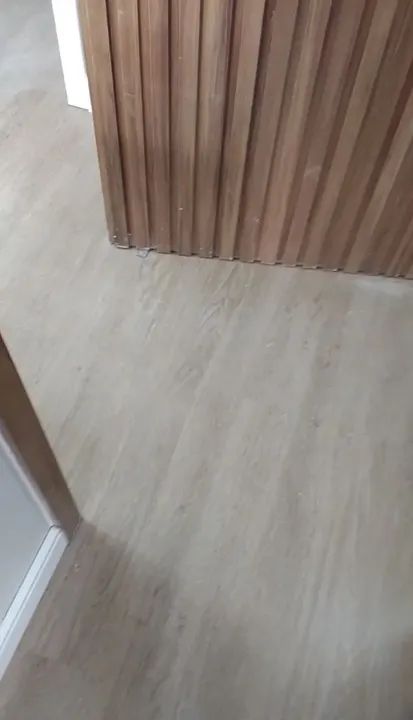 INSTALAÇÃO DE PISO VINÍLICO  - Foto 2