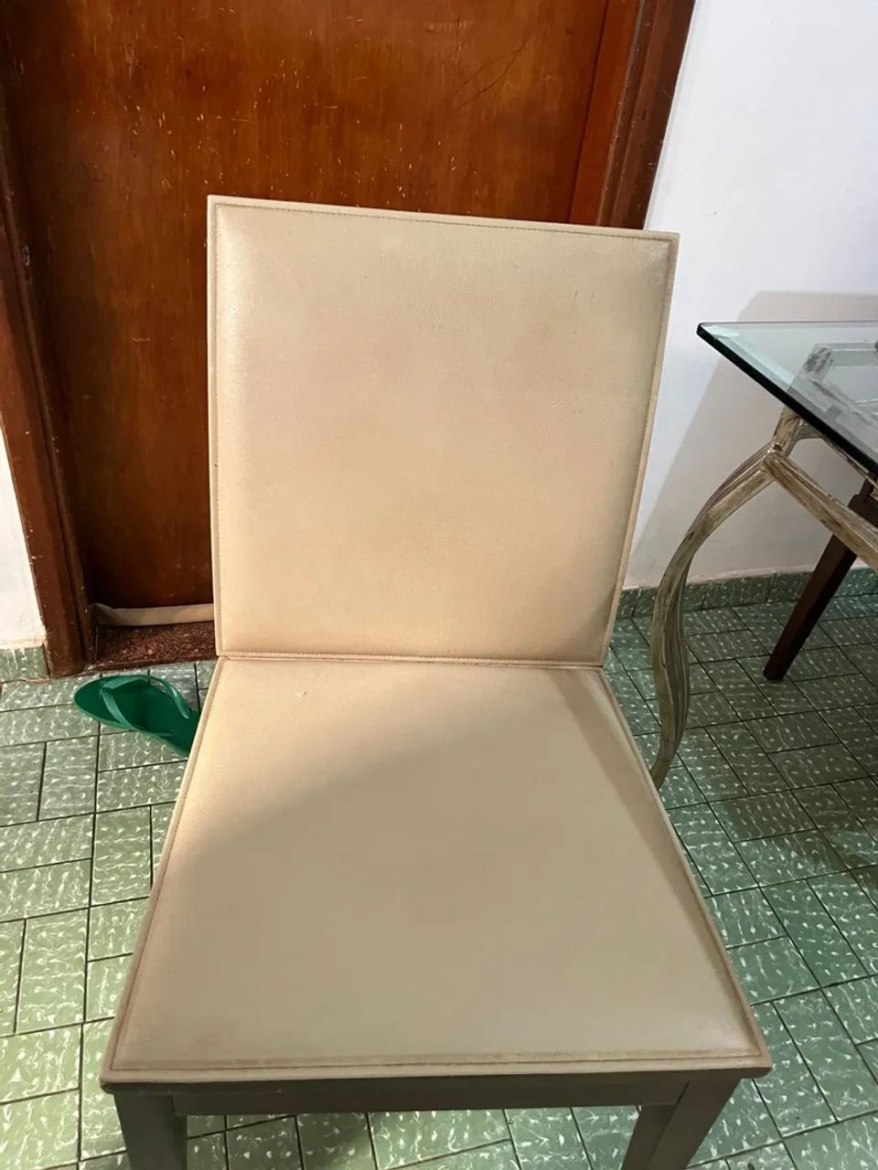 Mesa de jantar em madeira - Foto 2