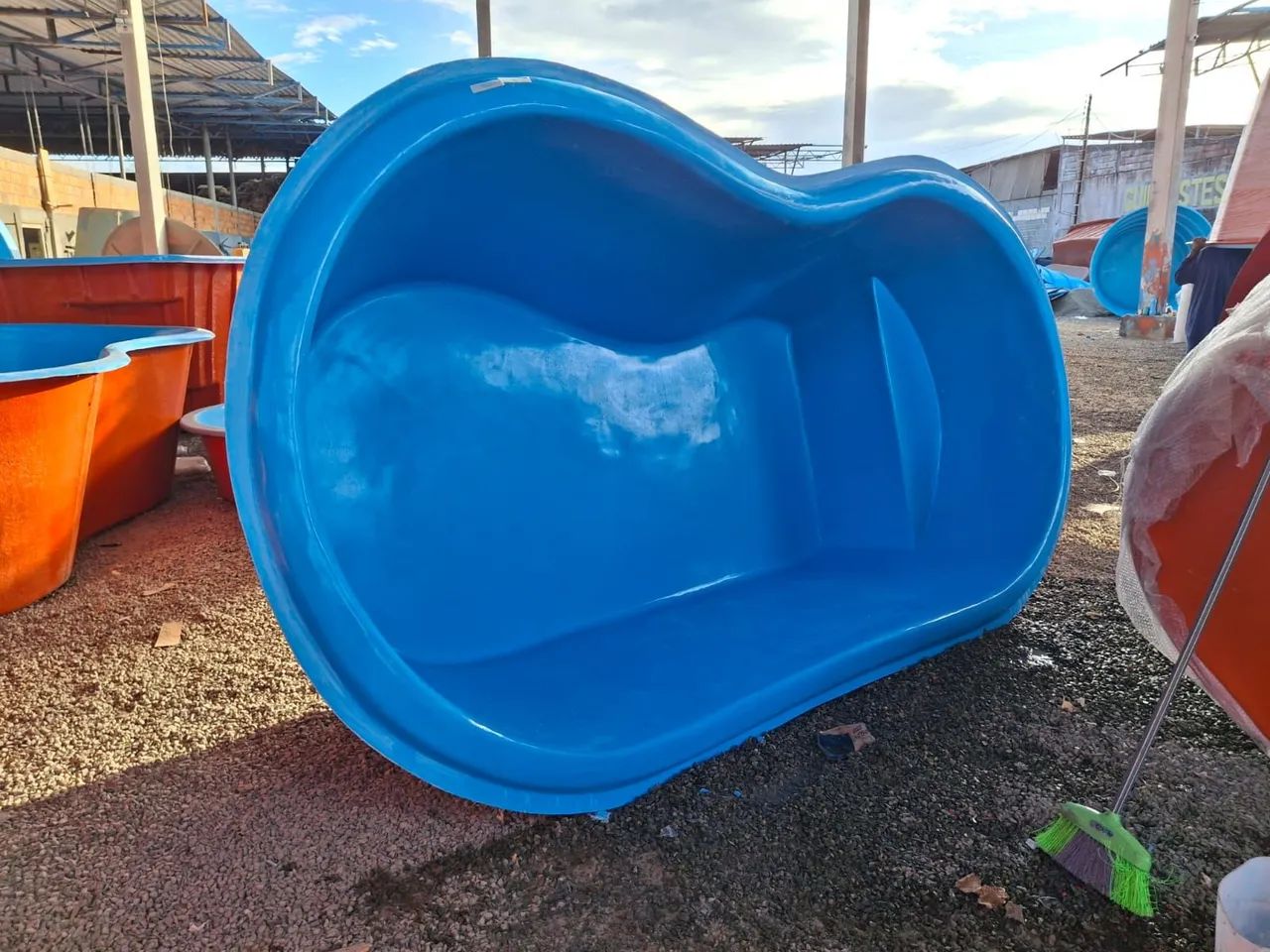 Piscina de fibra só o casco direto da fábrica  - Foto 3