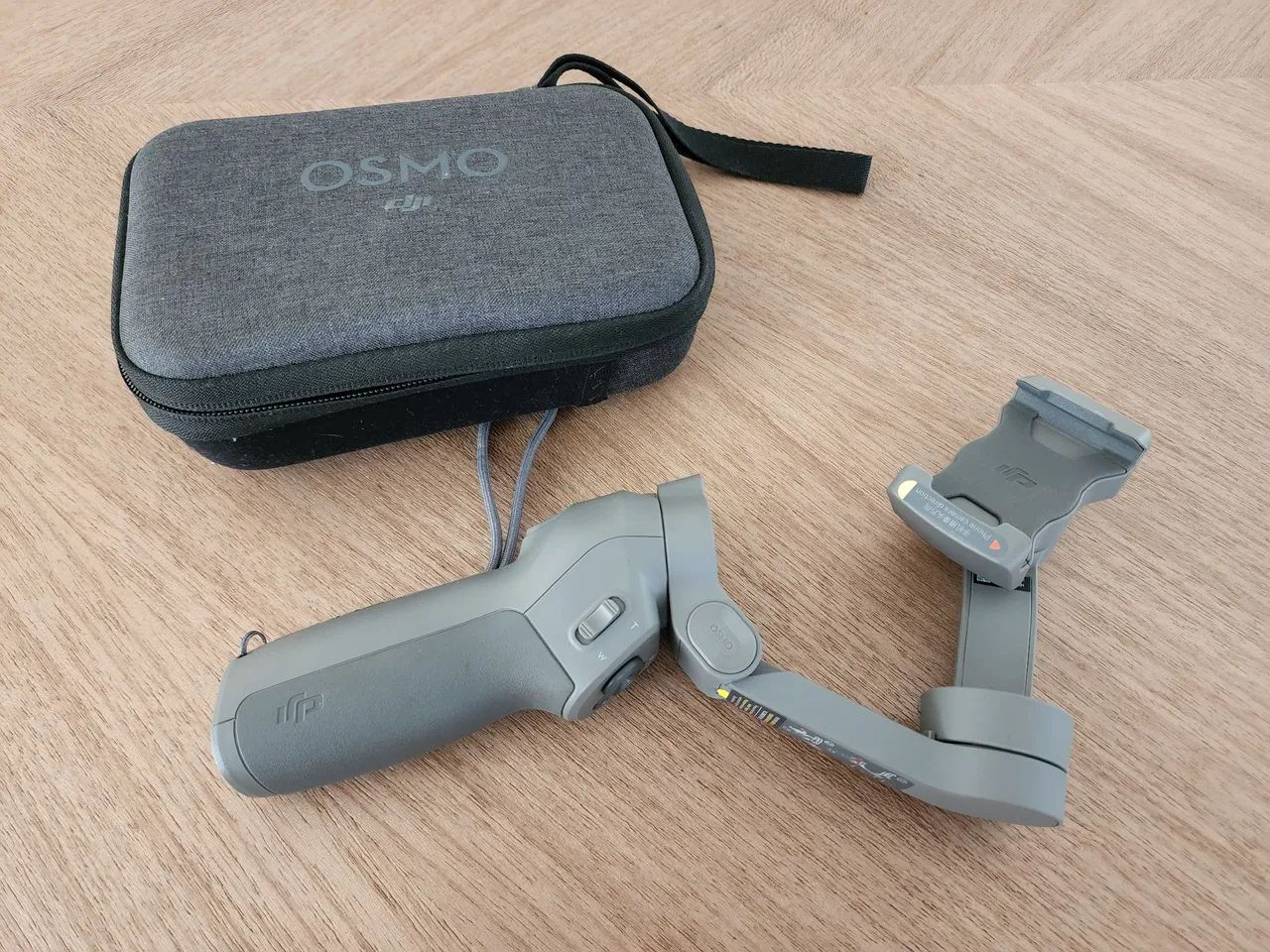 Gimbal Estabilizador DJI Osmo Mobile 3 (Usado, Nunca Utilizado) - Foto 3