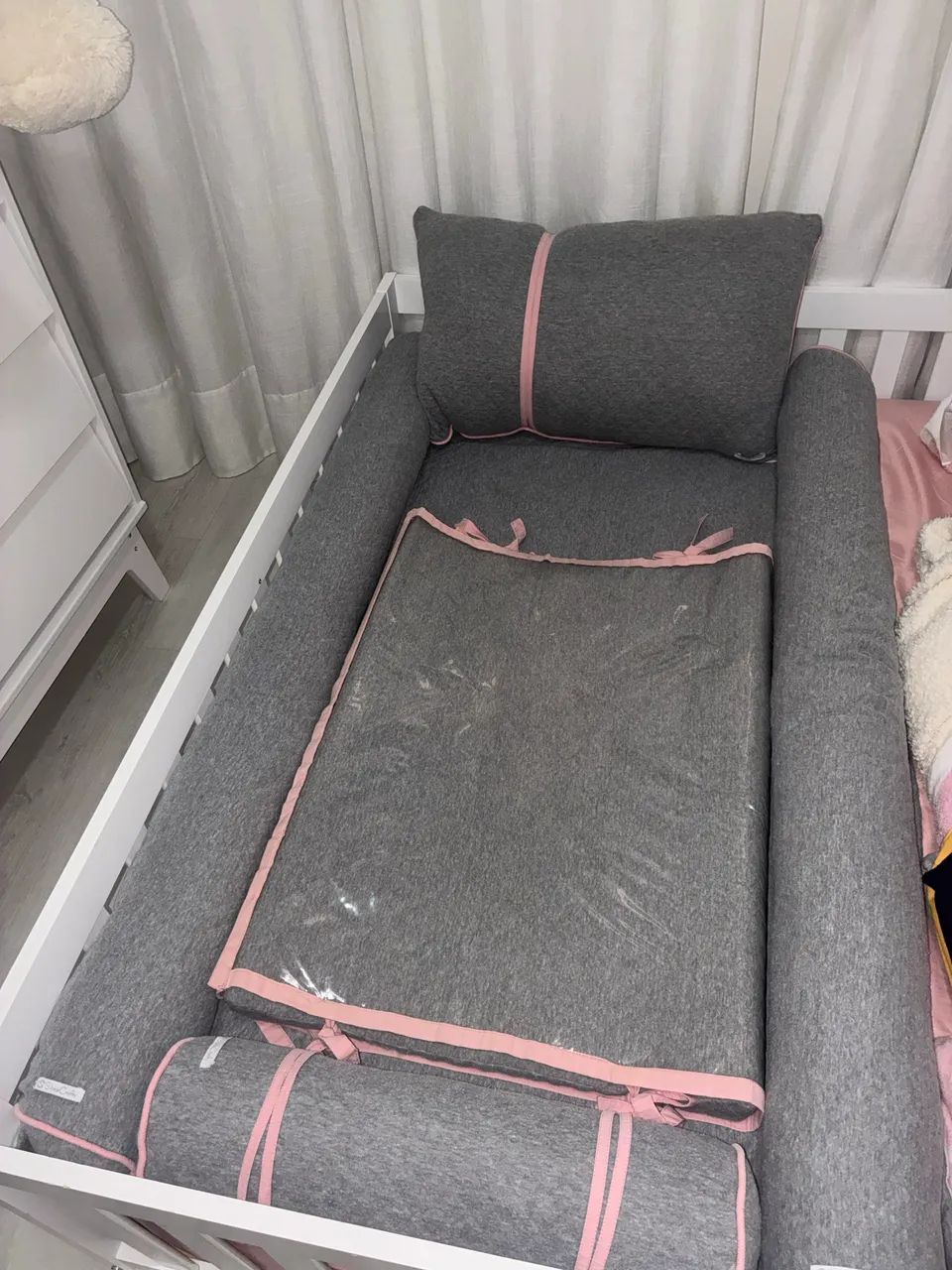 Kit berço bebê e trocador ergonômico 