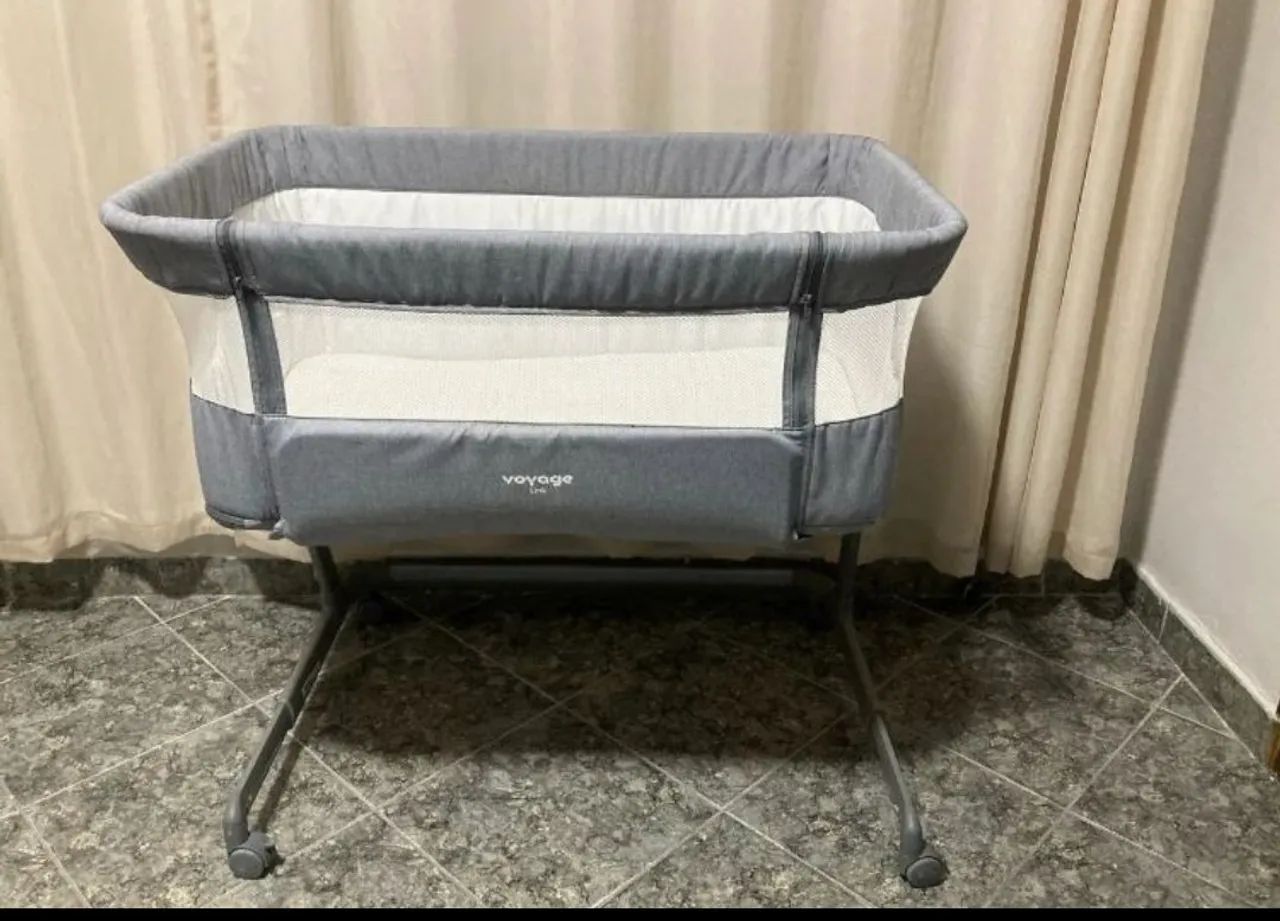 Berço Moisés Voyage Link em perfeito estado semi novo 