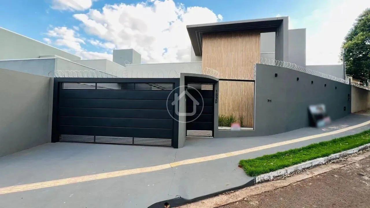 CASA COM 3 SUÍTES PISCINA E ARÉA GORUMET