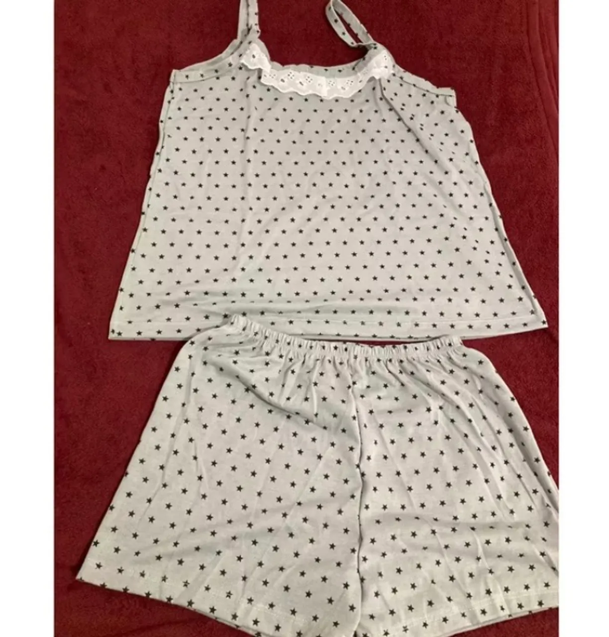 Conjunto de Pijama Feminino Estampa de Estrelas