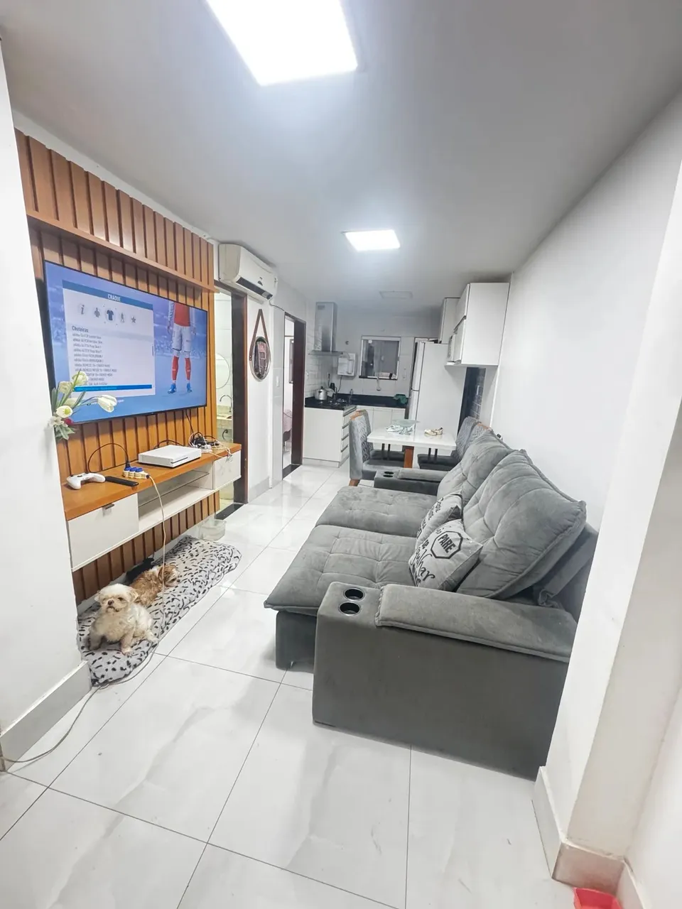 QE 40 02 qtos 1 Suite 1 Andar Piso Porc. sala ampla Coz c/ Armar