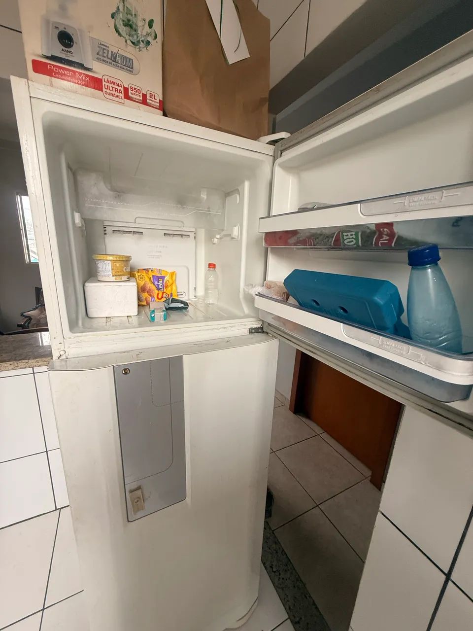 Geladeira  Electrolux  - Foto 4