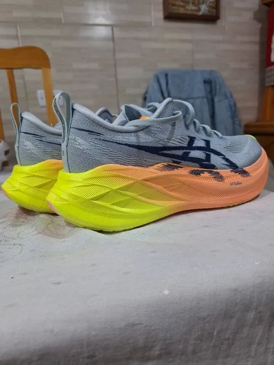 Tenis de corrida asics superblast 2 paris - Foto 5