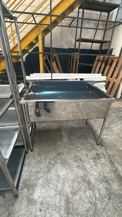Tanque em Inox para Cozinha Industrial