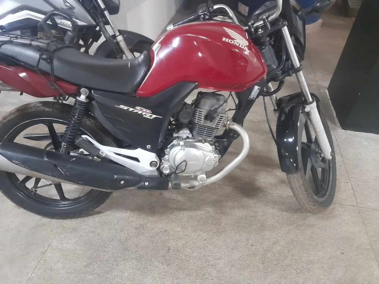 Vende se uma cg fan Strat ano 2015