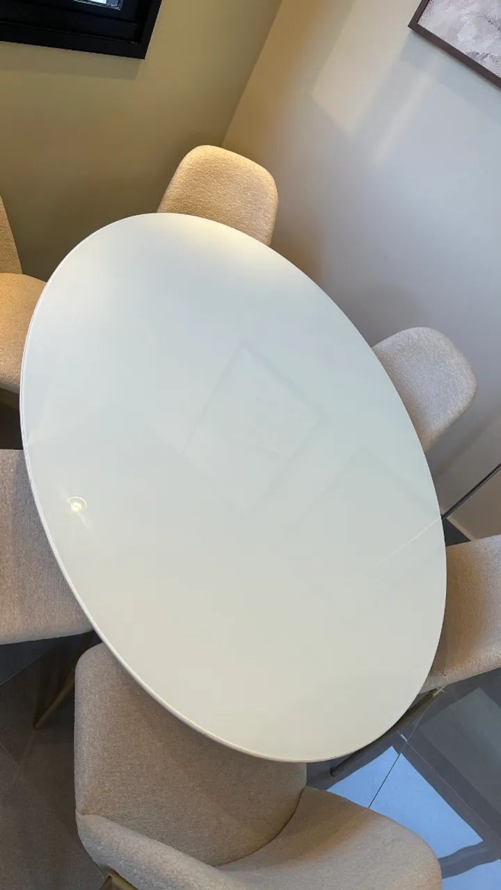 Mesa Oval com 6 Cadeiras - Foto 3