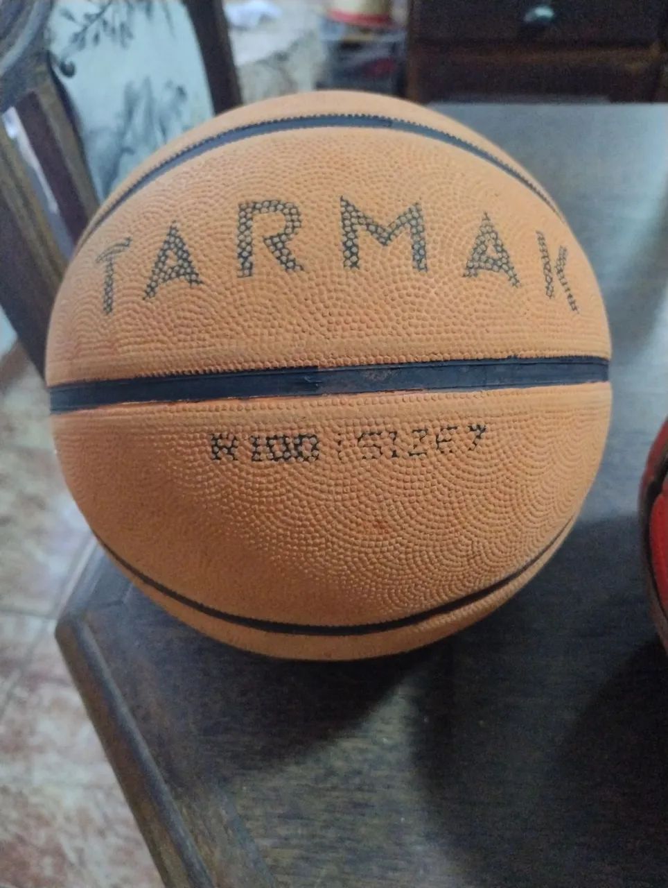 Duas bolas basquete / vôlei - Foto 2