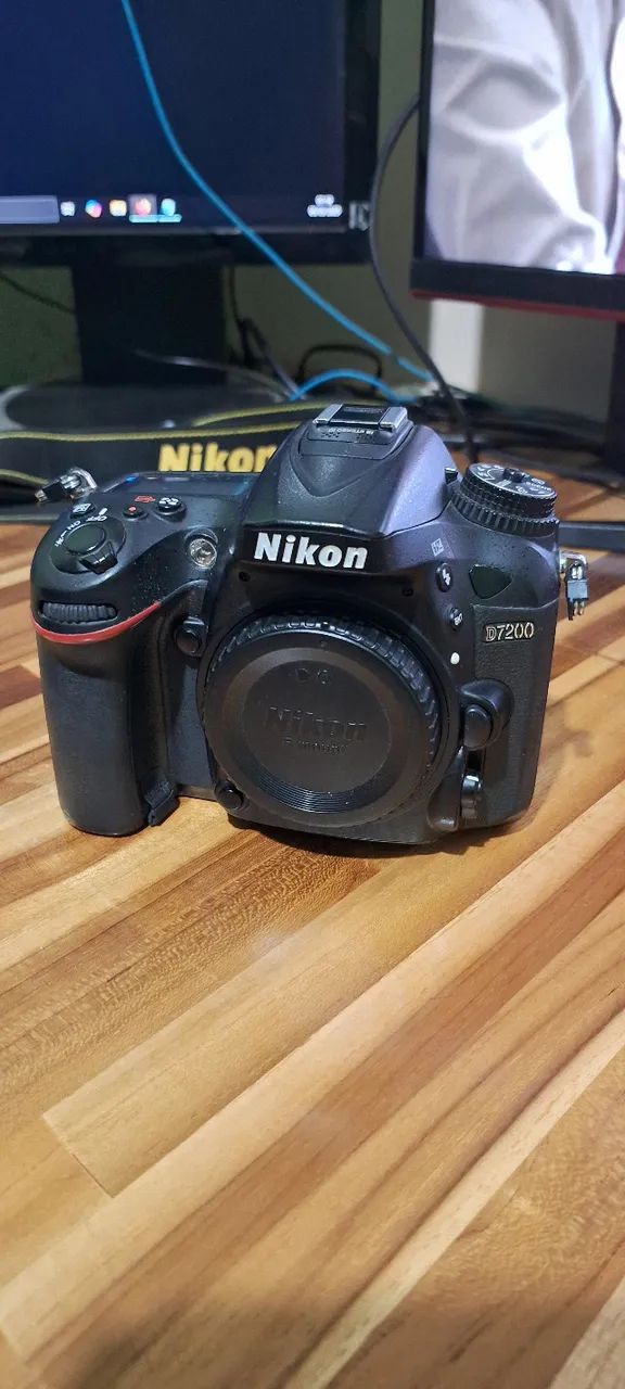 Camera Nikon D7200 com lente do Kit 18-140 mm - Foto 4
