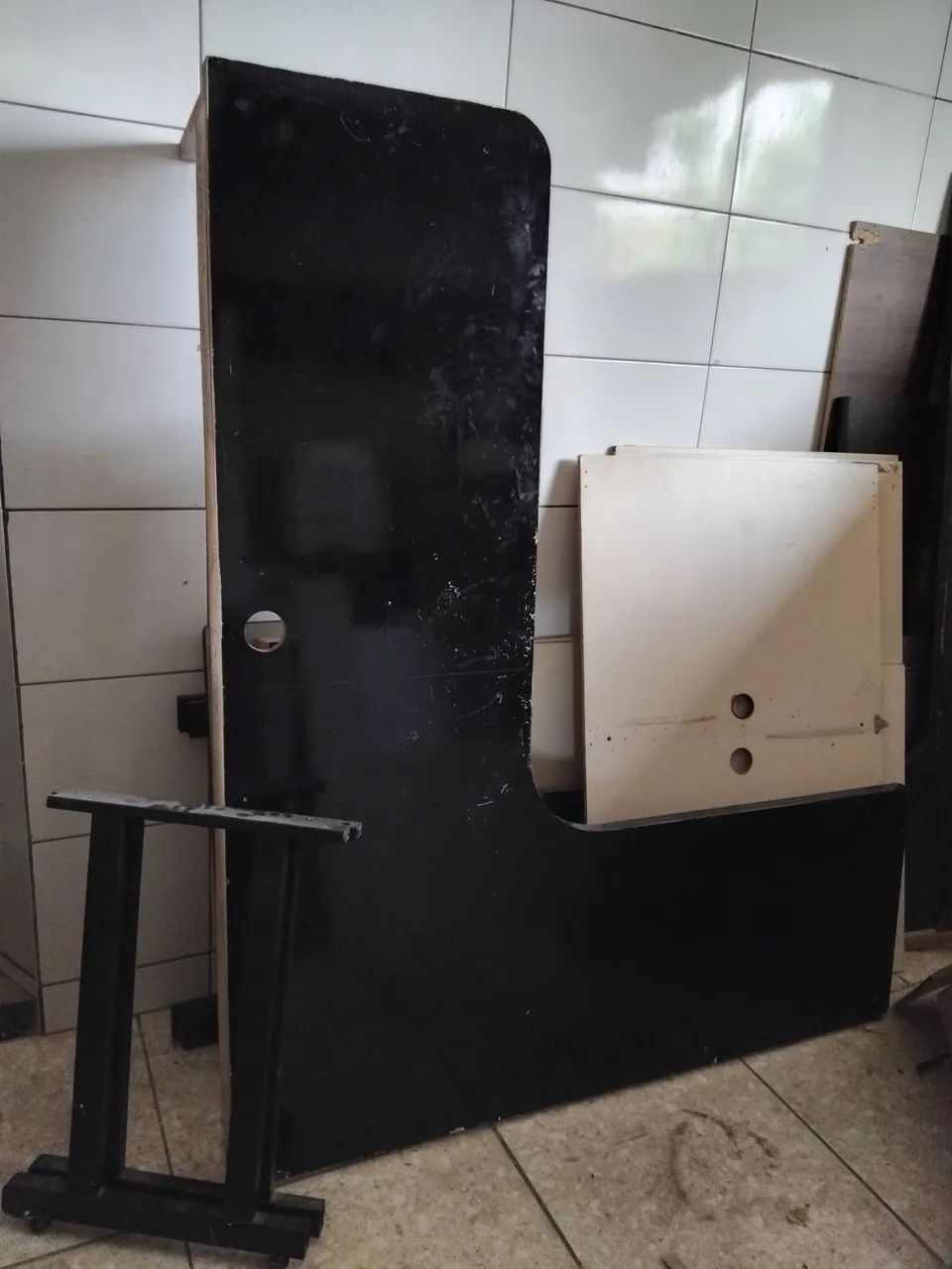 L-shaped desk64330588204675120