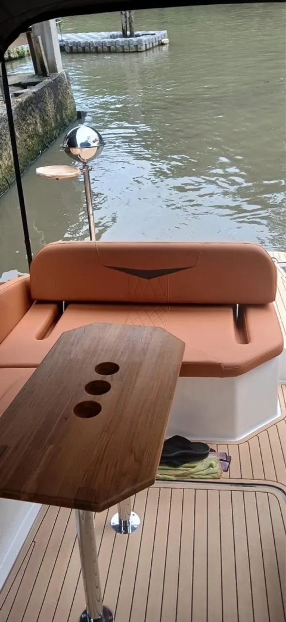 Lancha Triton 300 Sport  - Foto 6