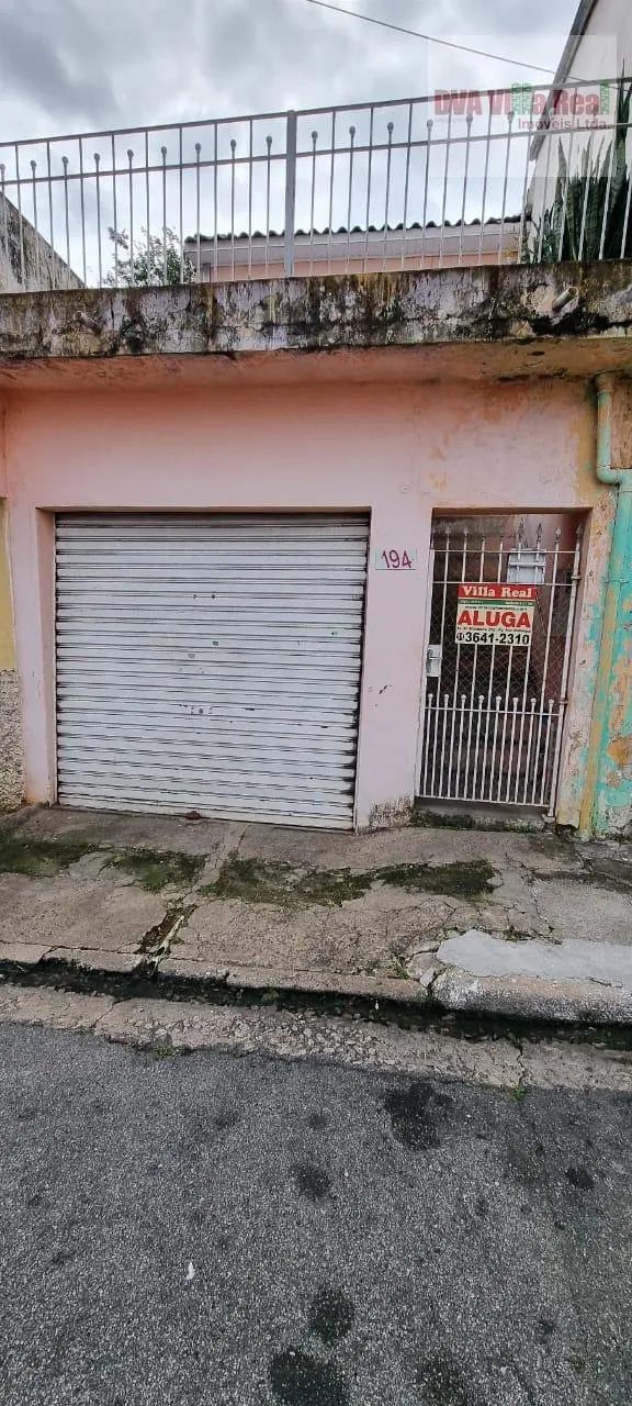 Casa em Ayrosa, Osasco: 2 Dormitórios por R$1500 para Locação