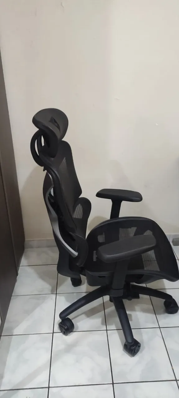 CADEIRA THUNDER GAMER E ERGONOMICA