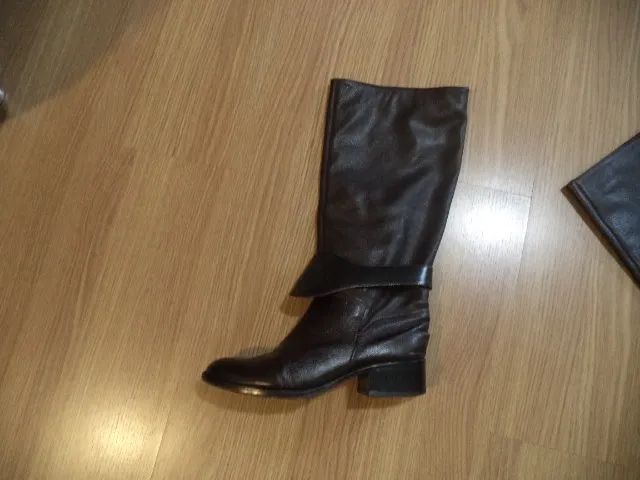 Bota de couro marrom -Datelli - 37 - excelente - Somente wats - Foto 2