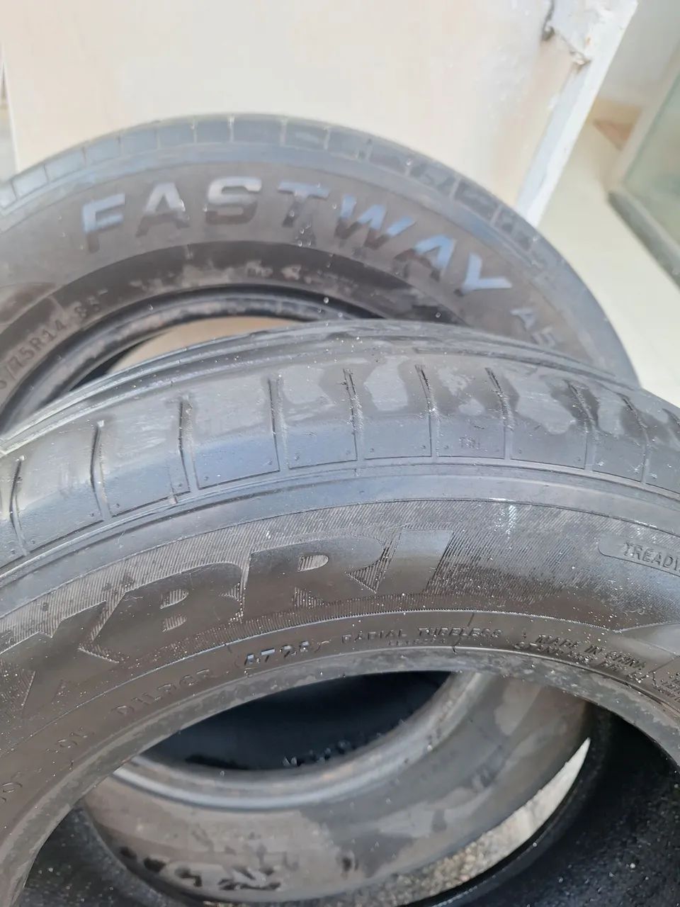 Pneus 175/75R14 usados - Foto 3