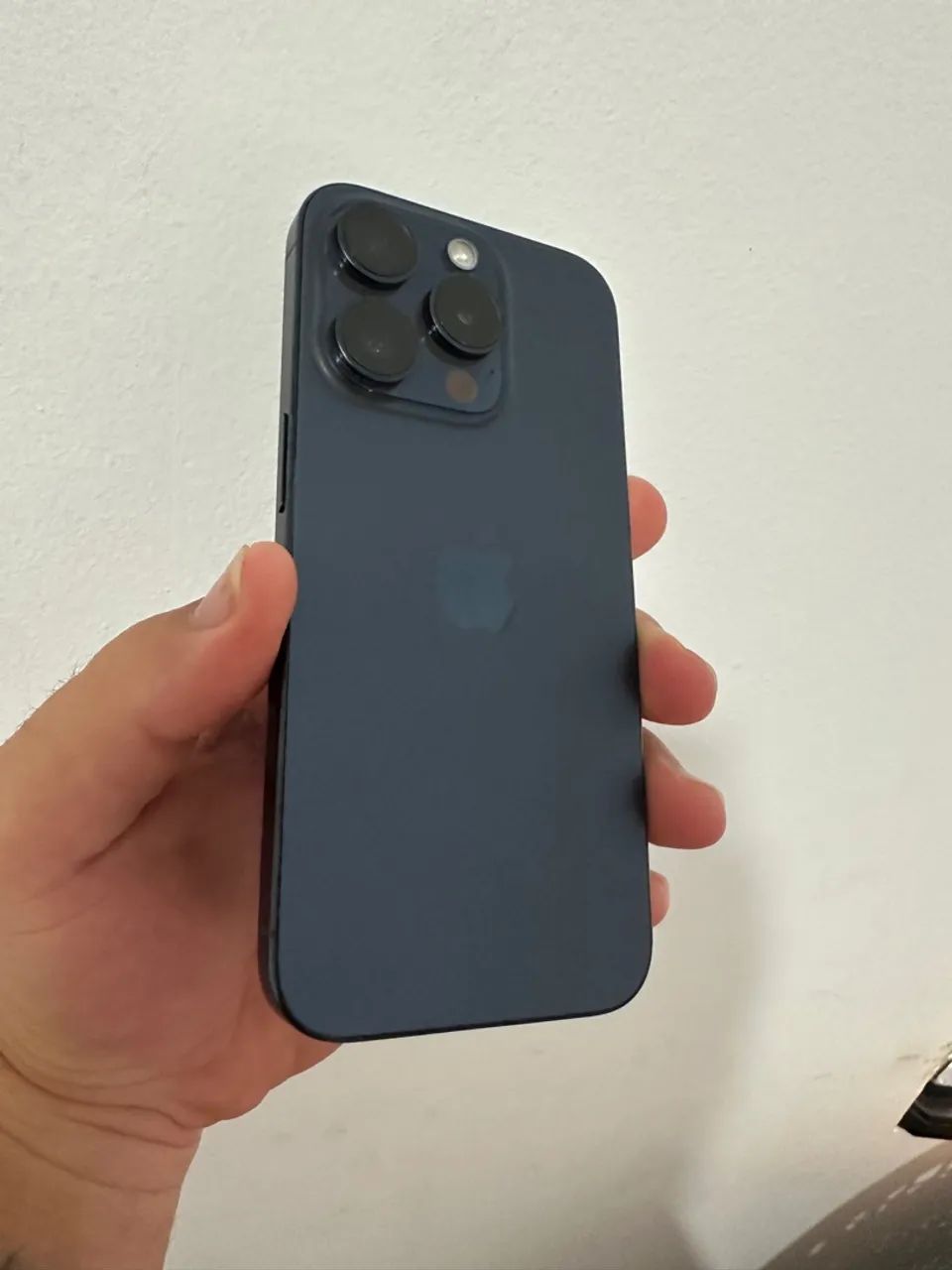 iPhone 15 pro 256gb bateria 86% LEIAAAA