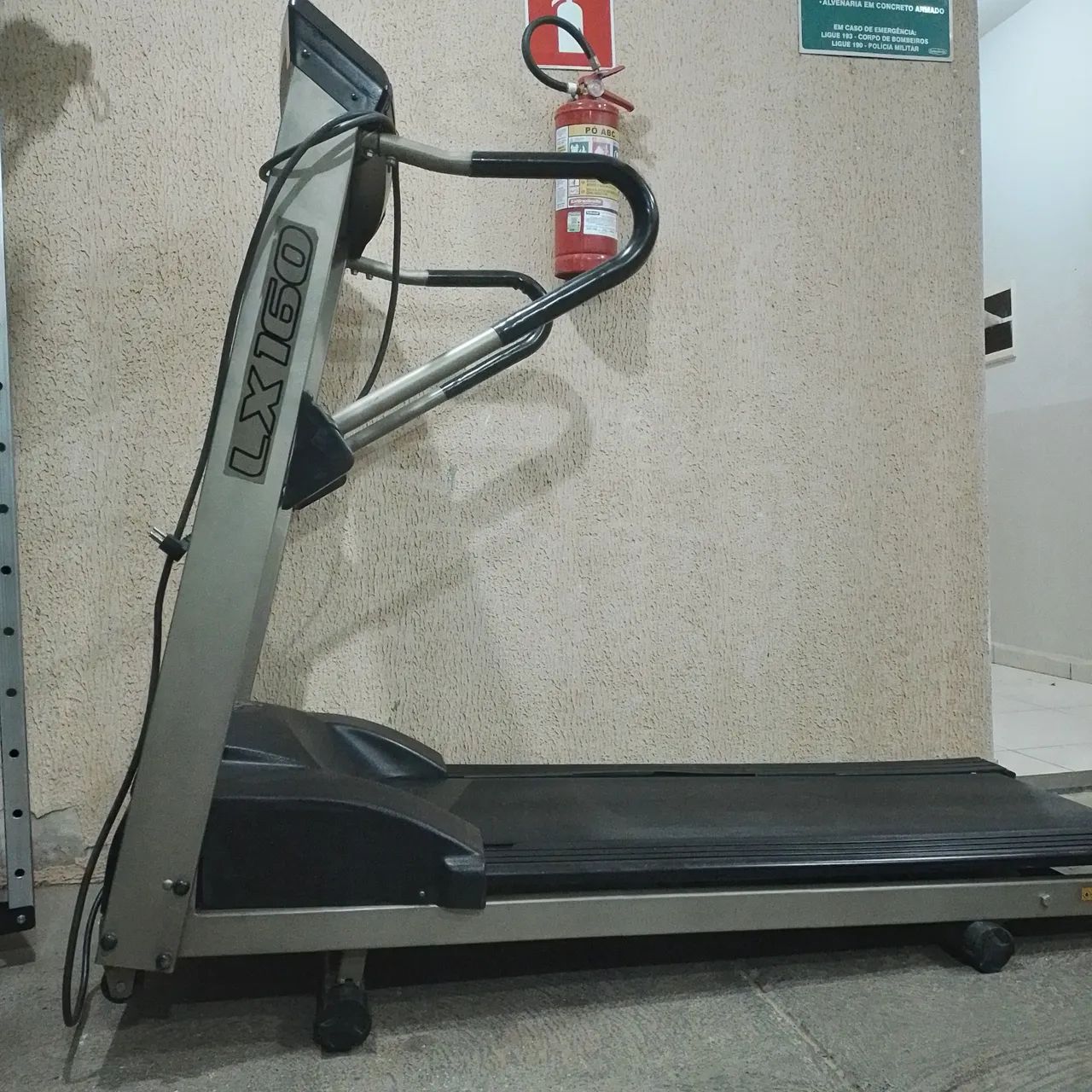 LX160 Treadmill