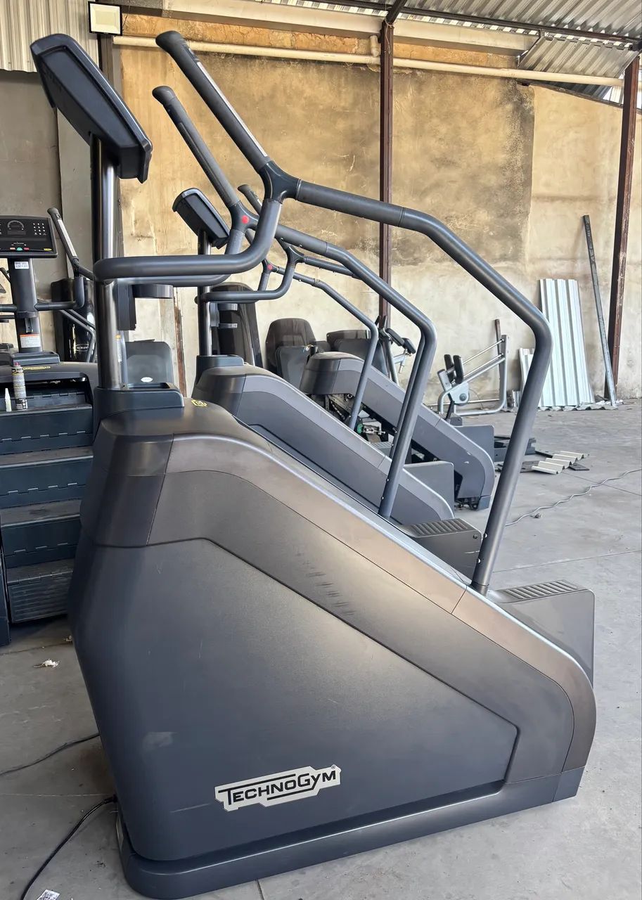 Escada TechnoGym Excite - Foto 2