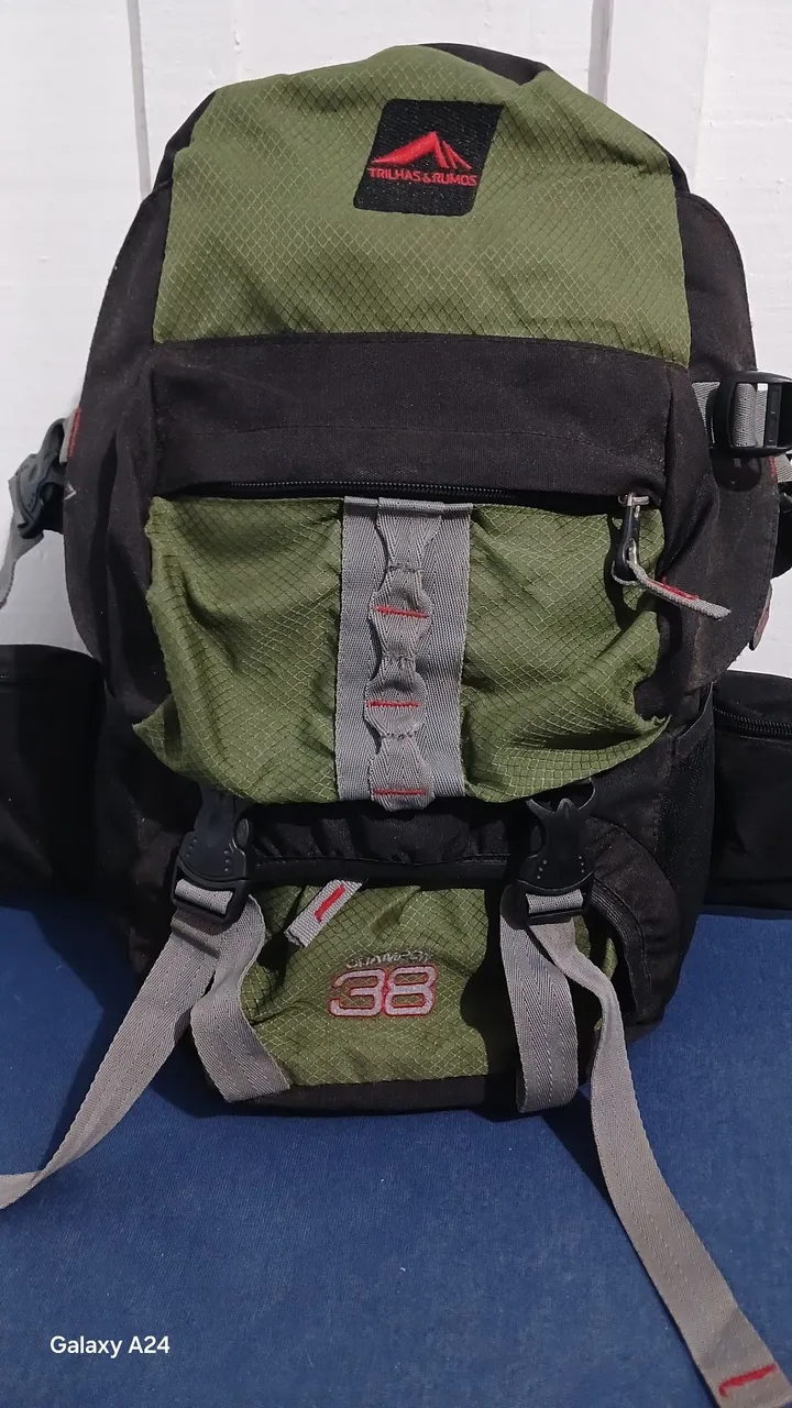 Mochila Uso Misto Crampon 38 Trilhas e Rumos