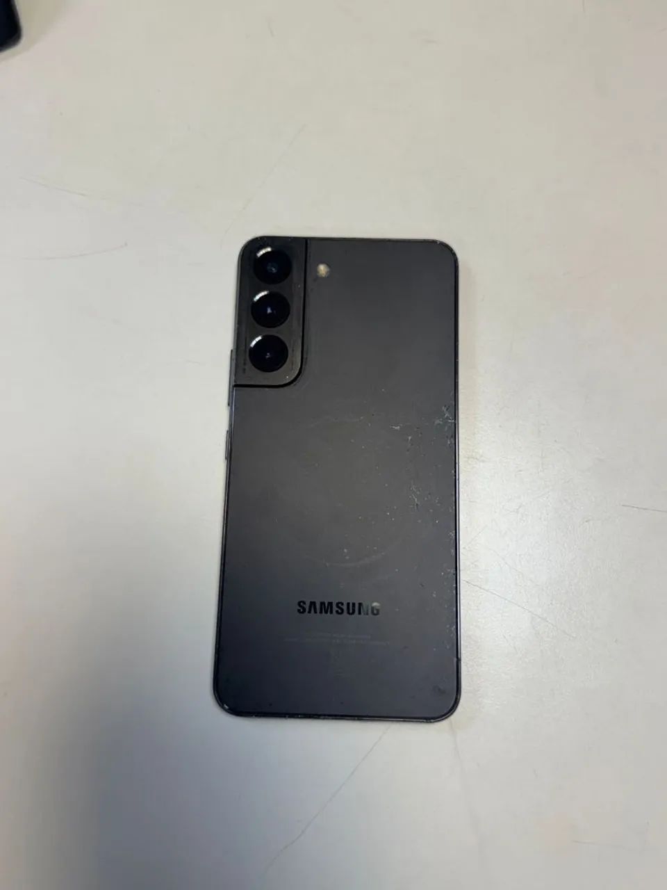 Samsung S22 Base 256 Gb perfeito funcionando com todos acessórios. - Foto 3