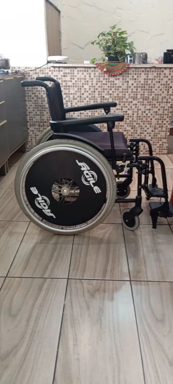 Cadeira de Rodas Jaguaribe - Foto 2