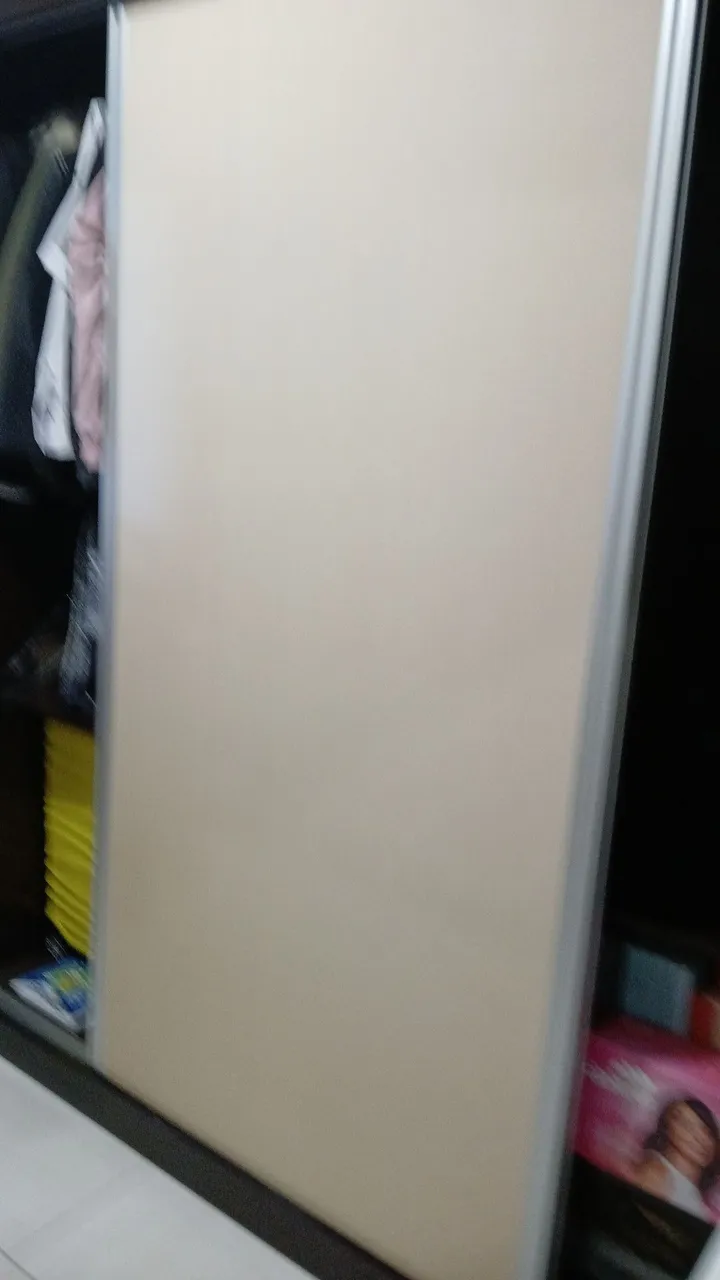Guarda-Roupa em Ótimo Estado
