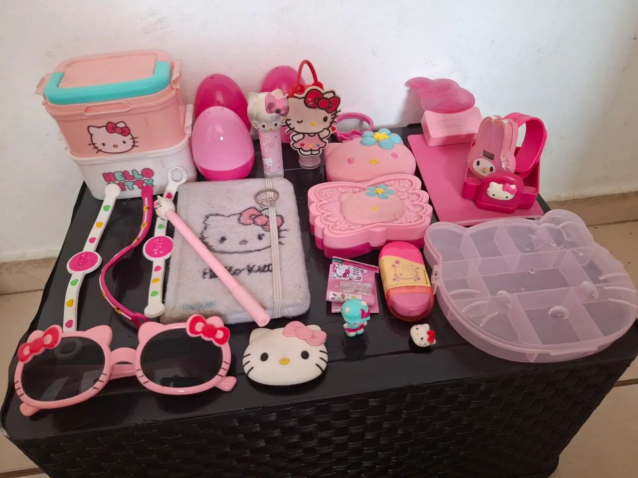 Hello Kitty (O LOTE com 30 peças)