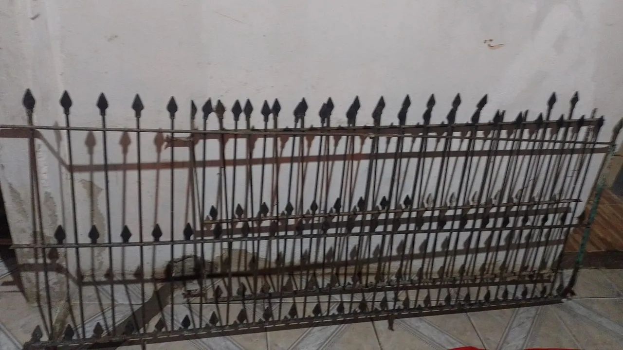 Grade de ferro toda nu ferro bom antigo  - Foto 3