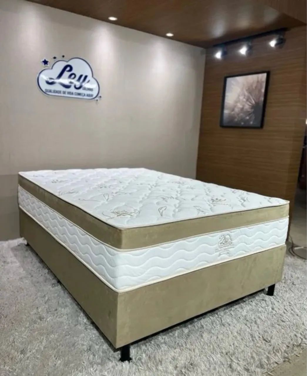 Cama box casal disponível 
