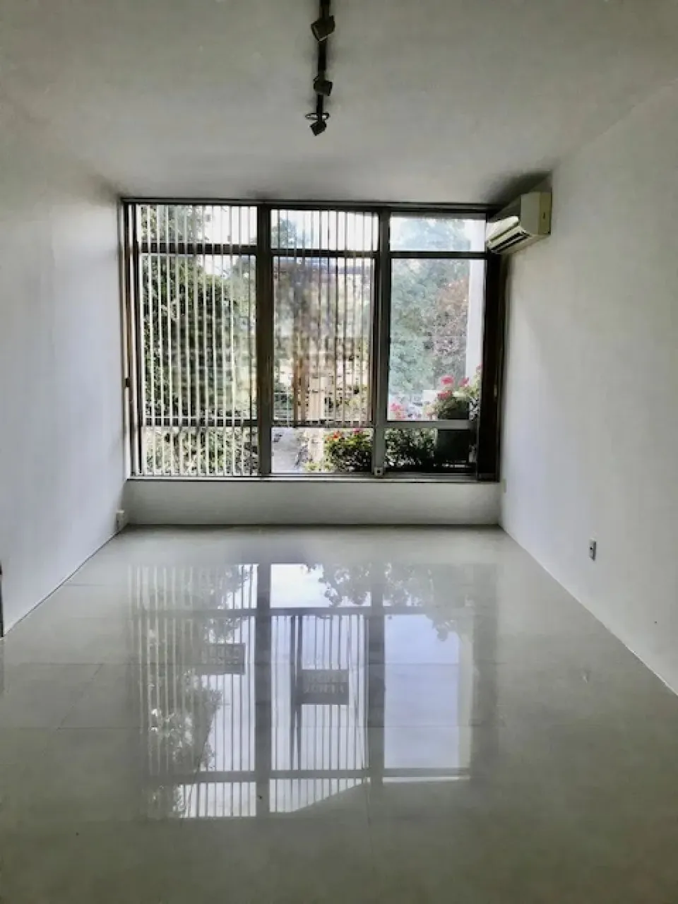 Sala à venda no Higienópolis - Porto Alegre