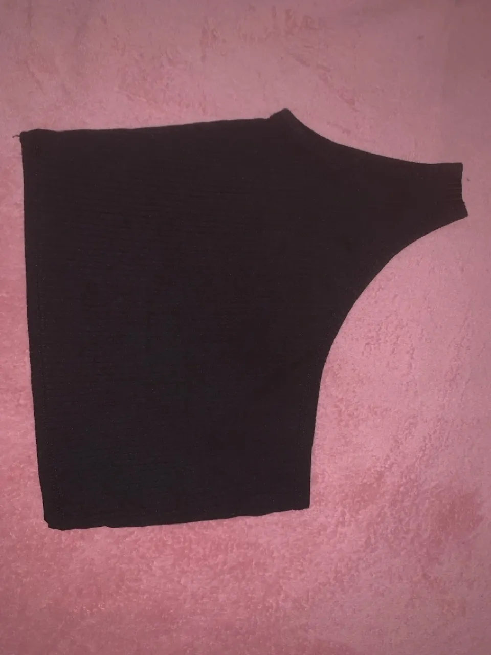 Cropped Preto de Um Ombro Só - Tamanho P