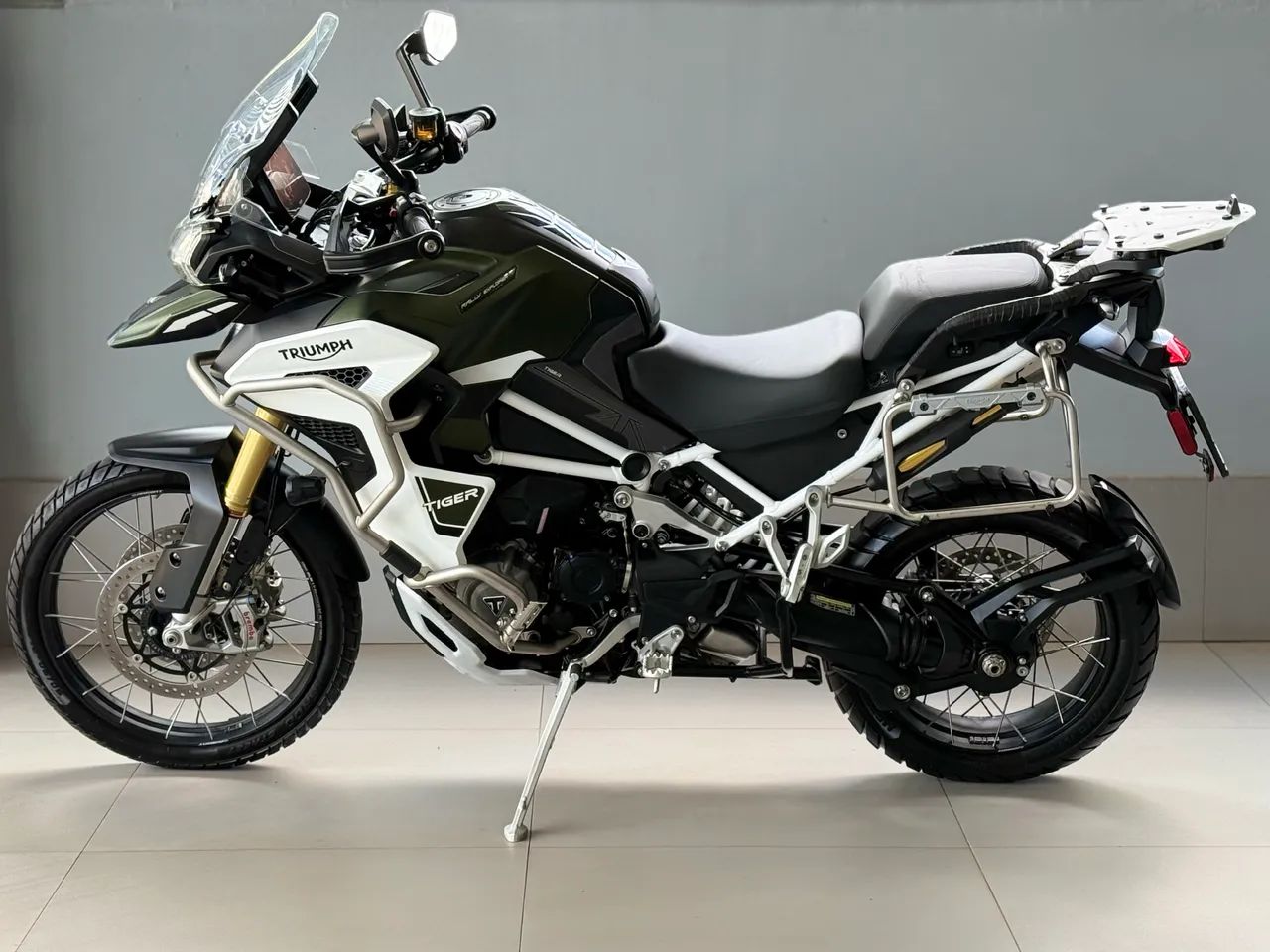 Triumph 1200 Rally Explorer 2022 - 1461657139 | OLX