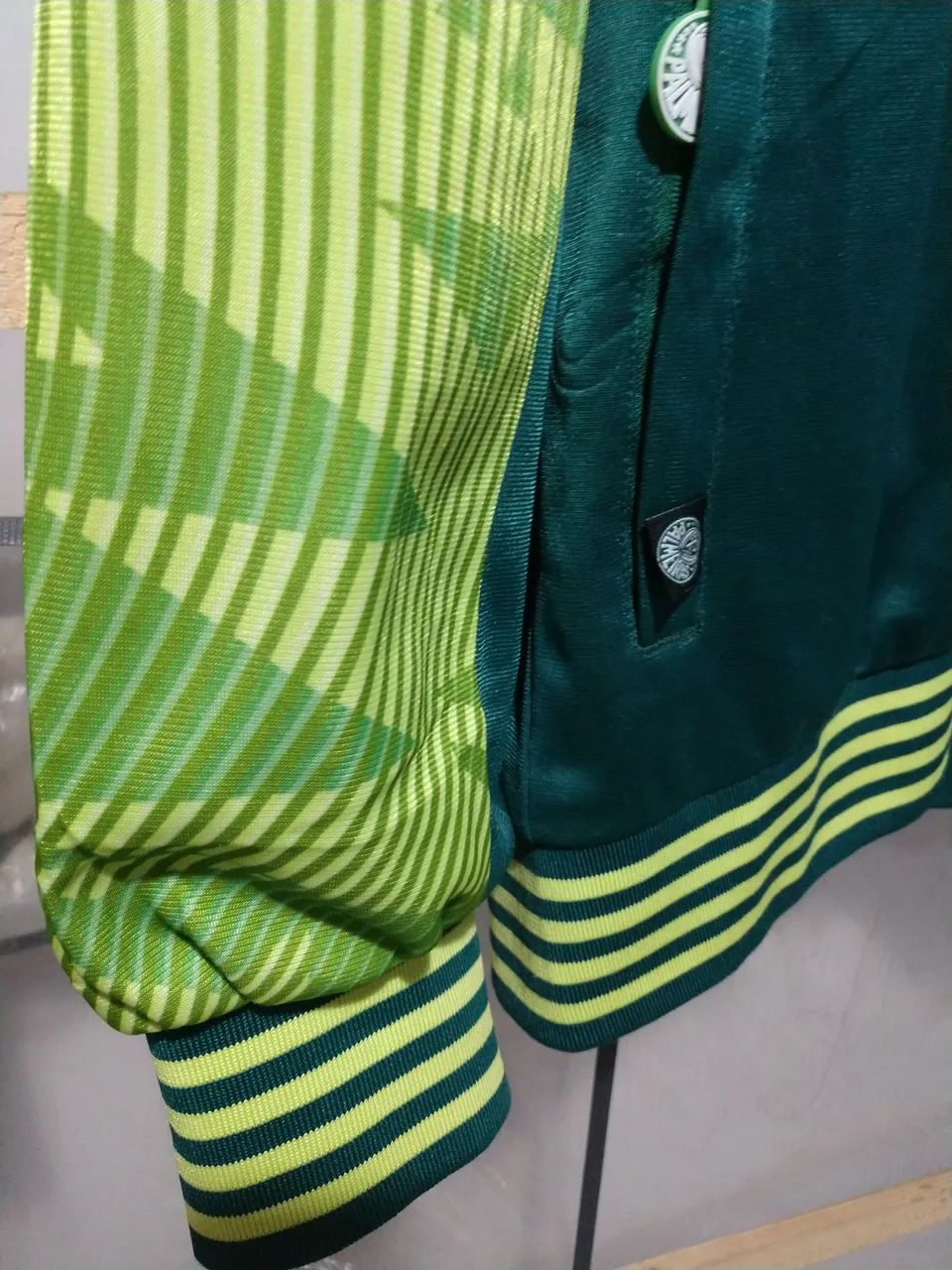Jaqueta  palmeiras tamanho m/ou g - Foto 2